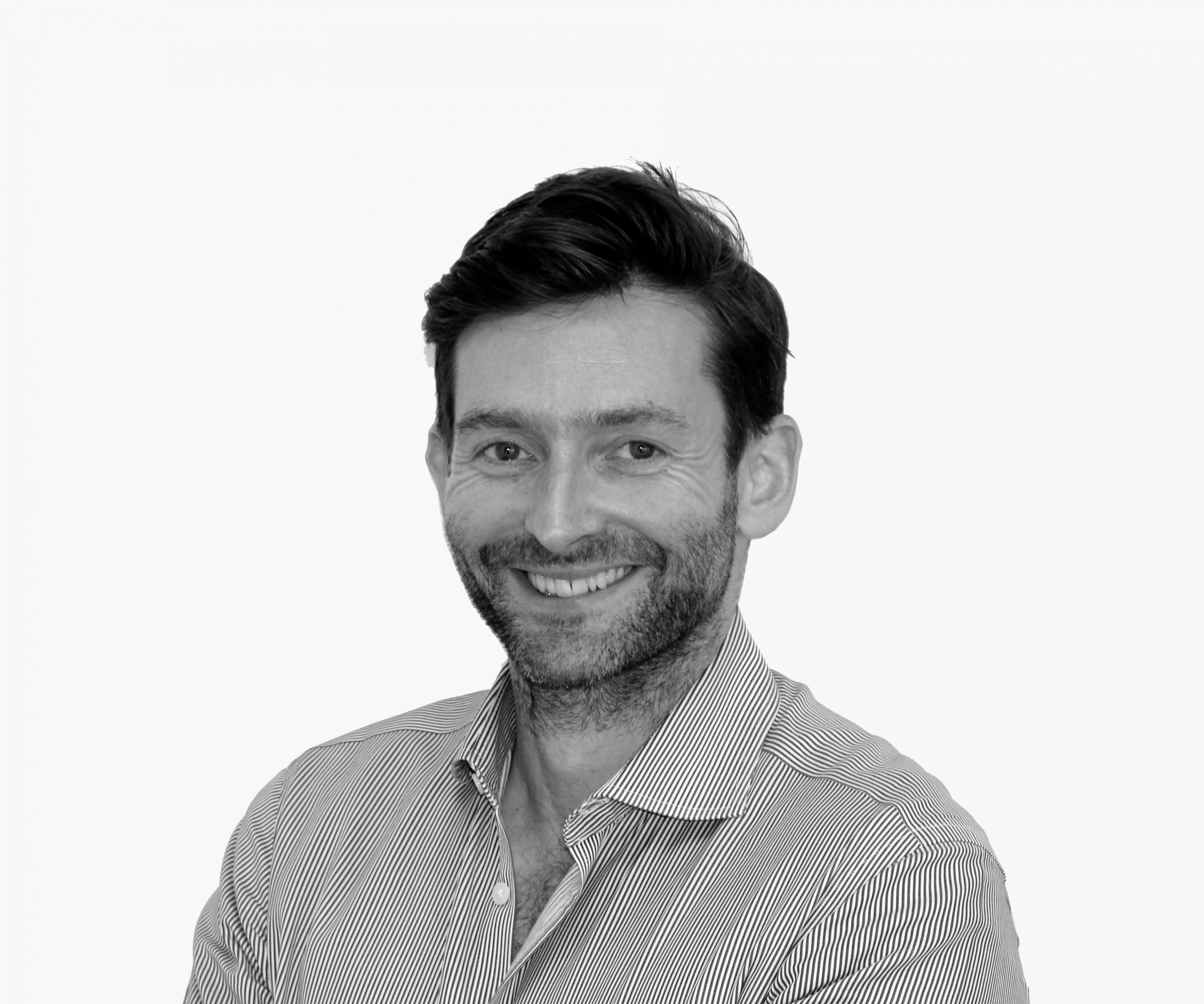 Dr Sean Cross